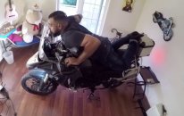Evin İçindeki Bmw - F800gs