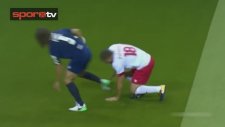 Puyol'dan Dostluk Maçında İnsanlık Dışı Faul!