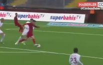 Östersunds Maçında Selçuk İnan'ı Hakem Bile Geçti