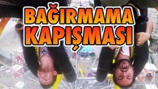 Korkutucu Lunapark Aletinde Bağırmama Kapışması