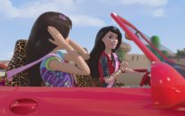 Acayip Kovalamaca - Barbie