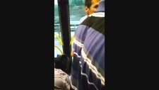Dolunun Metrobüsün Camlarını Kırması