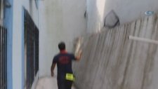 İtfaiye Ekiplerinin Kedi Yavrusu İle İmtihanı