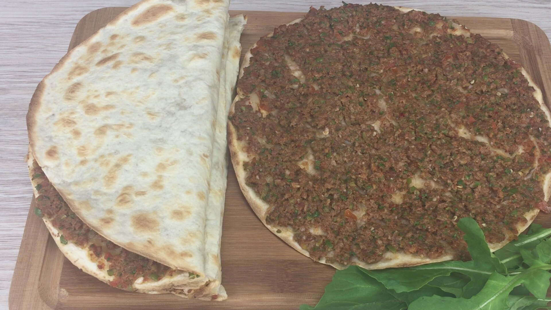 Lavaştan Lahmacun Tarifi Lavaştan Lahmacun Tarifi
