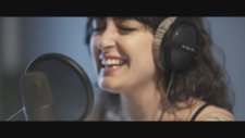 Melek Mosso - Pes