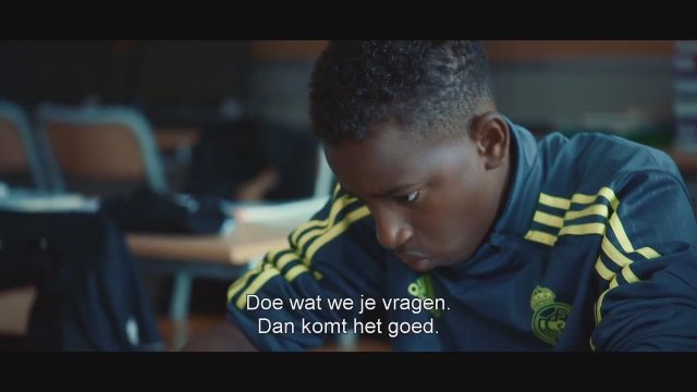 Les grands esprits (2017) Fragman