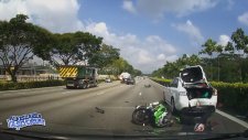 Önünü Görmeden Dalan Motosikletlinin Sonu